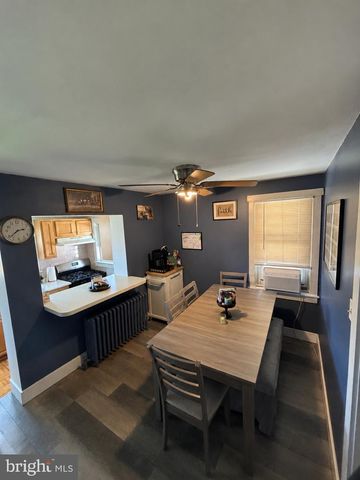 523 OLEY ST, Wyomissing, PA 19610