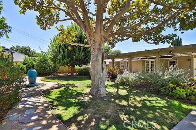 323 E El Sur Street, Monrovia, CA 91016