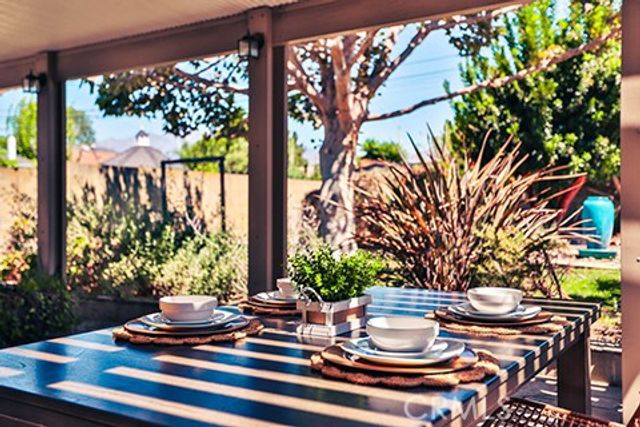 323 E El Sur Street, Monrovia, CA 91016