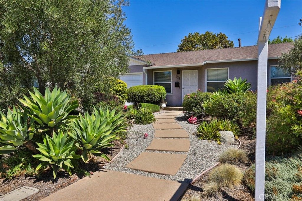 323 E El Sur Street, Monrovia, CA 91016