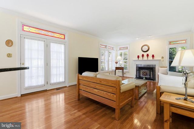 2 CROSSCUT CT, Damascus, MD 20872
