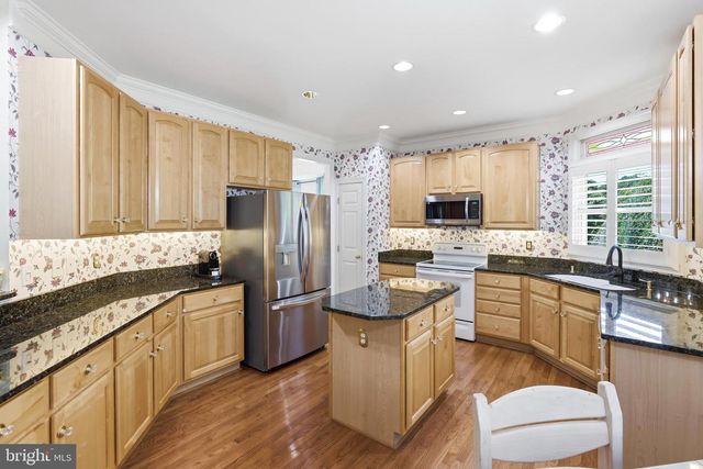 2 CROSSCUT CT, Damascus, MD 20872