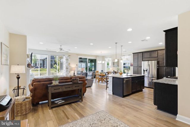 142 MILKWEED DR, Lake Frederick, VA 22630