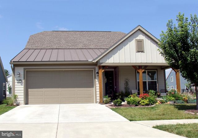 142 MILKWEED DR, Lake Frederick, VA 22630