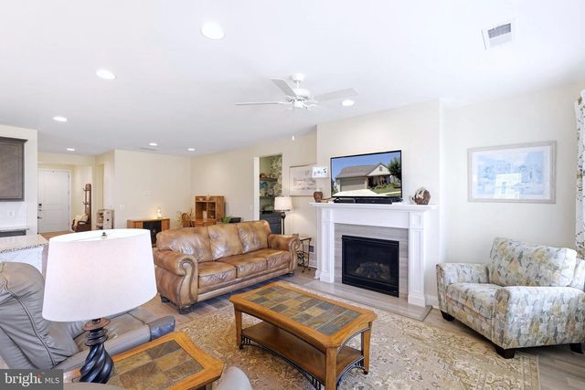 142 MILKWEED DR, Lake Frederick, VA 22630