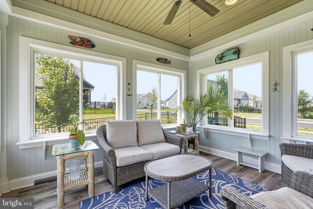 142 MILKWEED DR, Lake Frederick, VA 22630