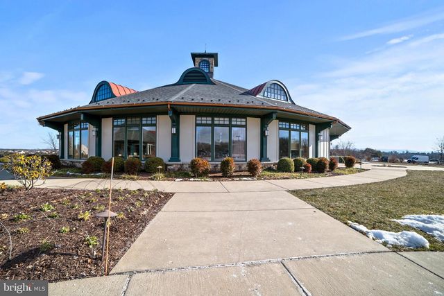 142 MILKWEED DR, Lake Frederick, VA 22630