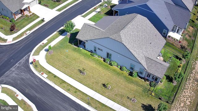 142 MILKWEED DR, Lake Frederick, VA 22630