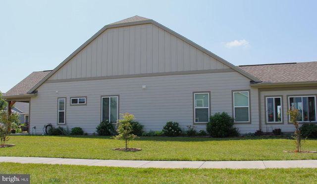 142 MILKWEED DR, Lake Frederick, VA 22630