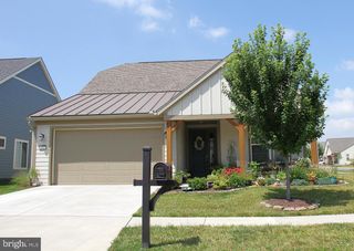 142 MILKWEED DR, Lake Frederick, VA 22630