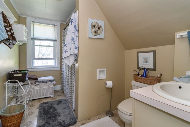 128 N Main St, Natick, MA 01760