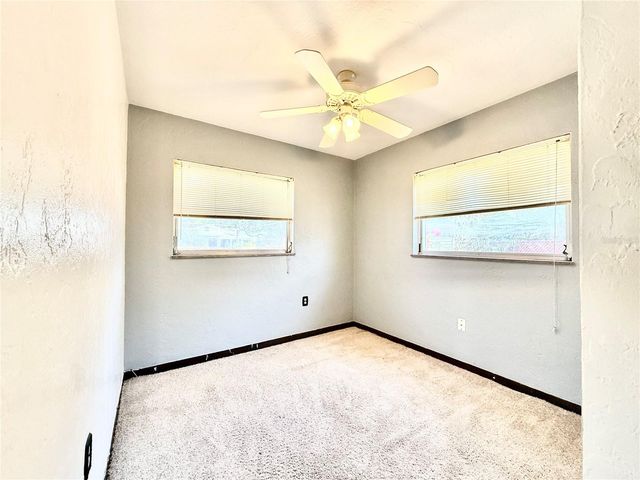 10862 VILLAGE GREEN AVENUE, Seminole, FL 33772