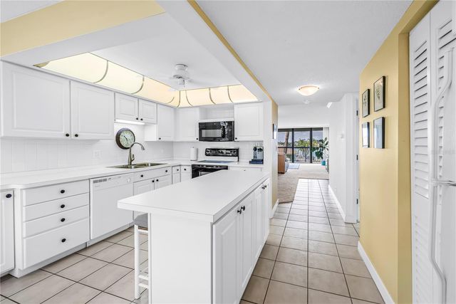 9425 BLIND PASS ROAD 207, St Pete Beach, FL 33706