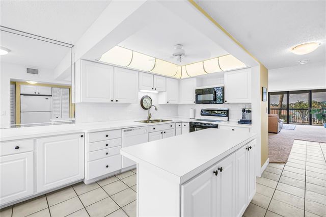 9425 BLIND PASS ROAD 207, St Pete Beach, FL 33706