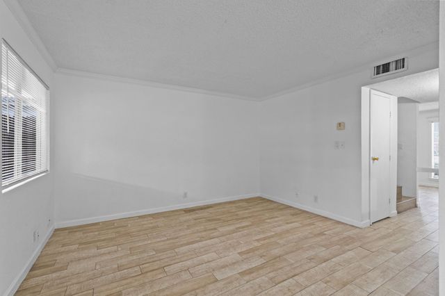 11002 Hammerly Boulevard 61, Houston, TX 77043