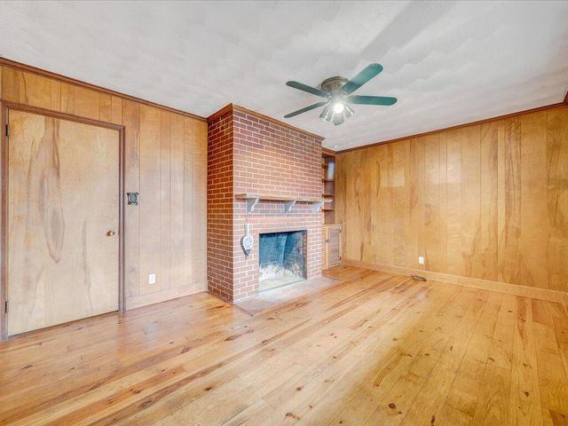 800 Orchard DR, Bassett, VA 24055