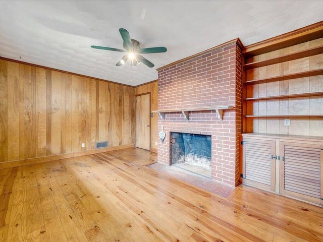 800 Orchard DR, Bassett, VA 24055