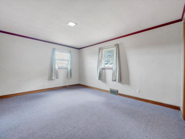 800 Orchard DR, Bassett, VA 24055