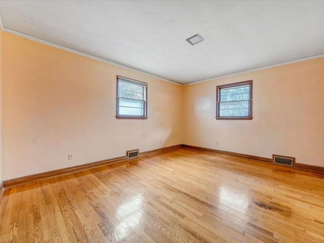 800 Orchard DR, Bassett, VA 24055