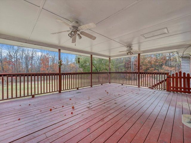 800 Orchard DR, Bassett, VA 24055