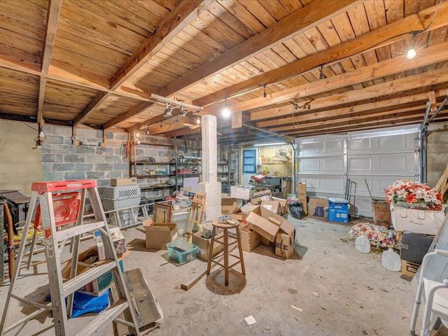 800 Orchard DR, Bassett, VA 24055