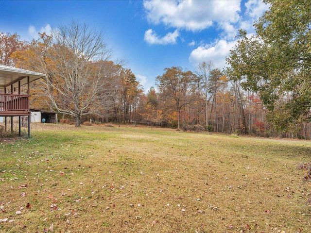 800 Orchard DR, Bassett, VA 24055