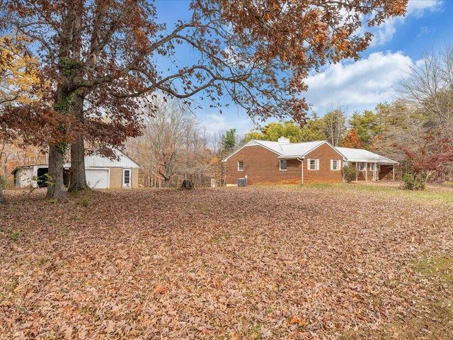 800 Orchard DR, Bassett, VA 24055