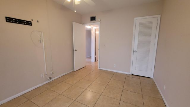 208 EASTHAMPTON I, West Palm Beach, FL 33417