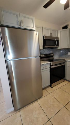 208 EASTHAMPTON I, West Palm Beach, FL 33417