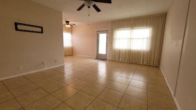 208 EASTHAMPTON I, West Palm Beach, FL 33417