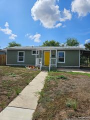 3614 Manchester Dr, San Antonio, TX 78223