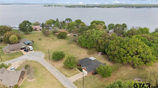 25 Starview Drive, Star Harbor, TX 75148