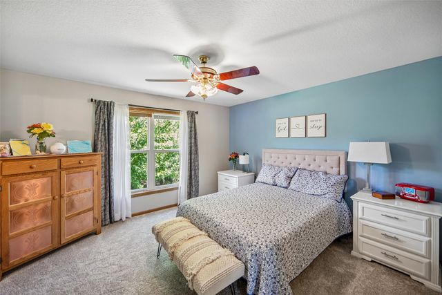 3201 SW Woods Court, Ankeny, IA 50023