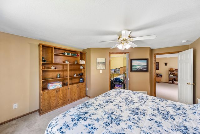 3201 SW Woods Court, Ankeny, IA 50023