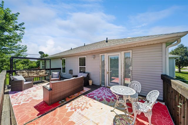 3201 SW Woods Court, Ankeny, IA 50023