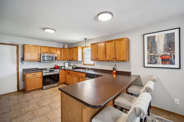 3201 SW Woods Court, Ankeny, IA 50023