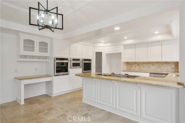 19371 Woodlands, Huntington Beach, CA 92648