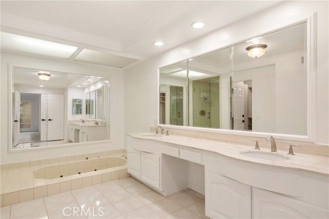 19371 Woodlands, Huntington Beach, CA 92648