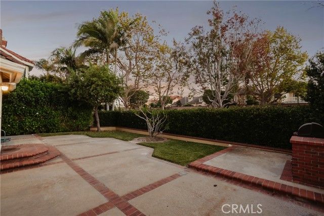 19371 Woodlands, Huntington Beach, CA 92648