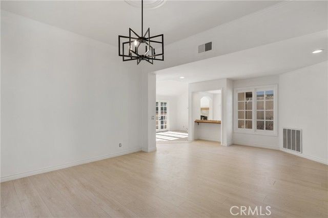 19371 Woodlands, Huntington Beach, CA 92648