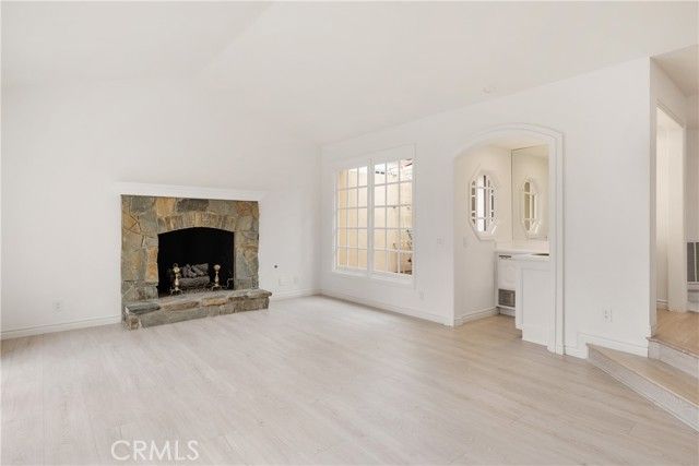 19371 Woodlands, Huntington Beach, CA 92648