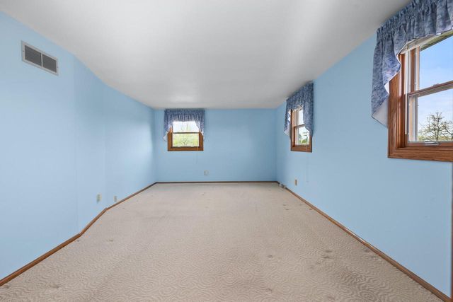 8149 N Joseph AVENUE, Milwaukee, WI 53224