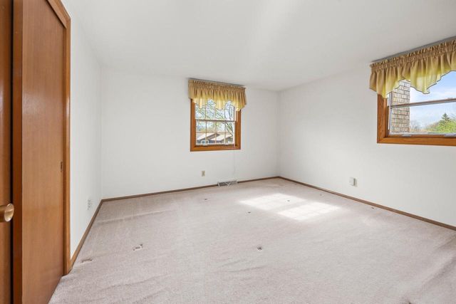 8149 N Joseph AVENUE, Milwaukee, WI 53224