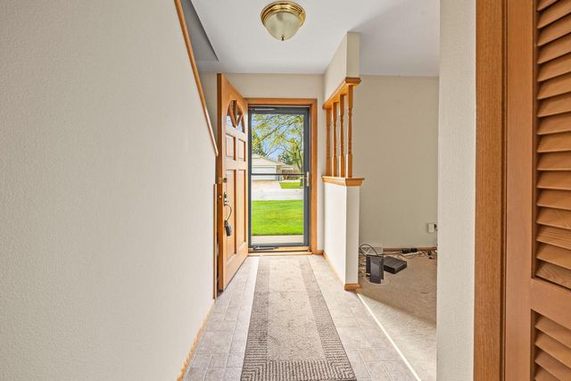 8149 N Joseph AVENUE, Milwaukee, WI 53224