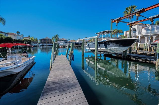 10622 CAPE HATTERAS DRIVE, Tampa, FL 33615