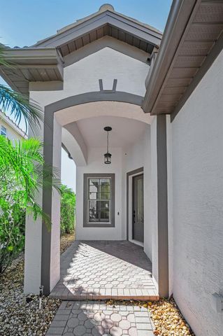 10622 CAPE HATTERAS DRIVE, Tampa, FL 33615