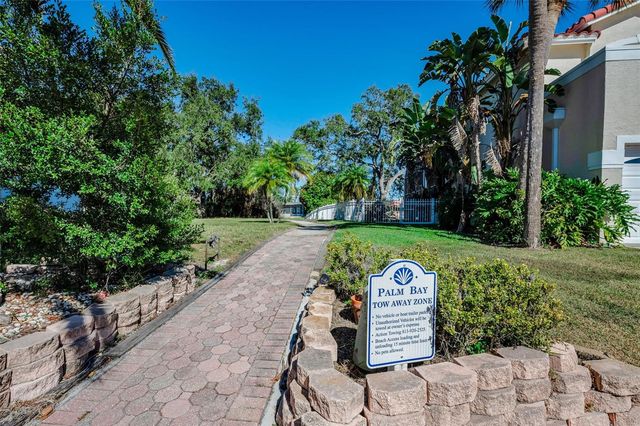 10622 CAPE HATTERAS DRIVE, Tampa, FL 33615