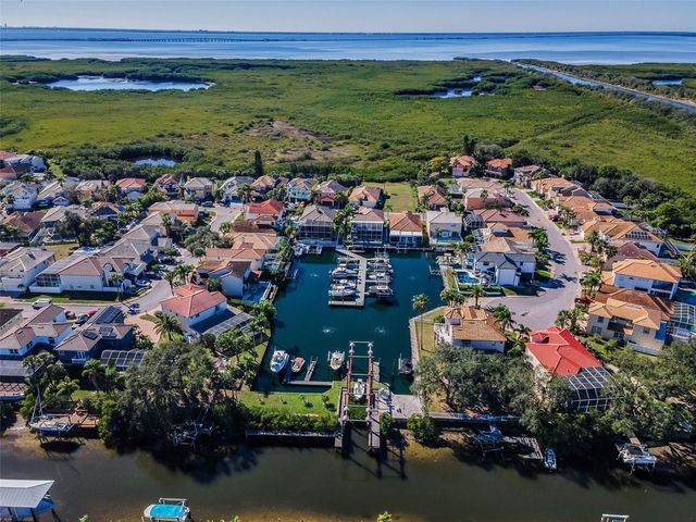 10622 CAPE HATTERAS DRIVE, Tampa, FL 33615