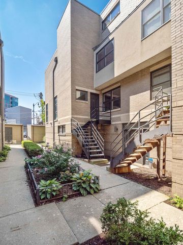 937 W Wrightwood Avenue C, Chicago, IL 60614