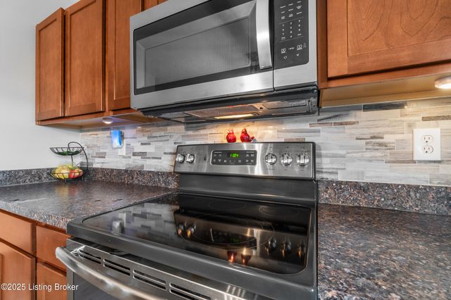 2416 Cherry Creek Rd, La Grange, KY 40031